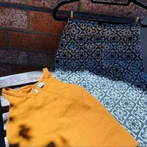 Old Navy women pumpkin tank top